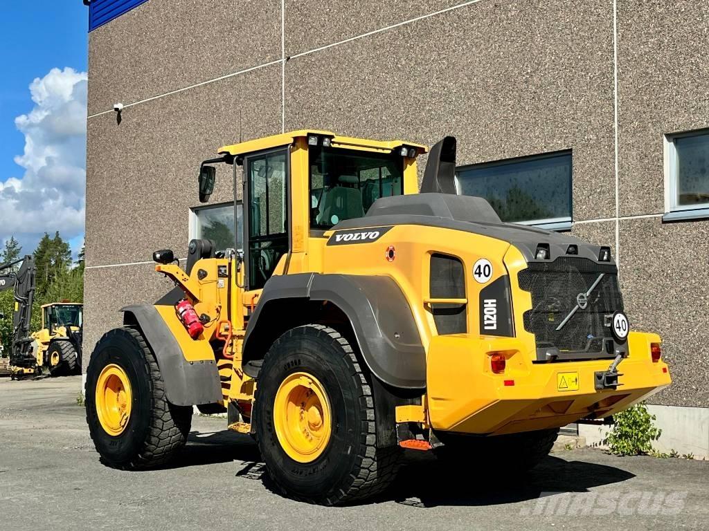 Volvo L 120 H Pale gommate