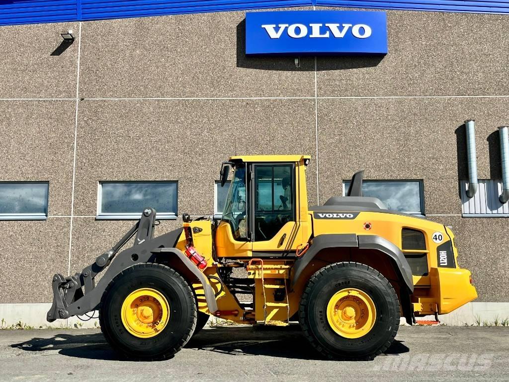 Volvo L 120 H Pale gommate