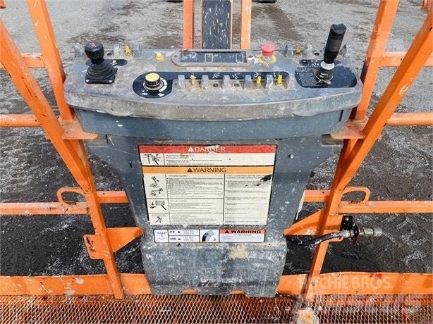 JLG 860 SJ Piattaforme a braccio telescopico