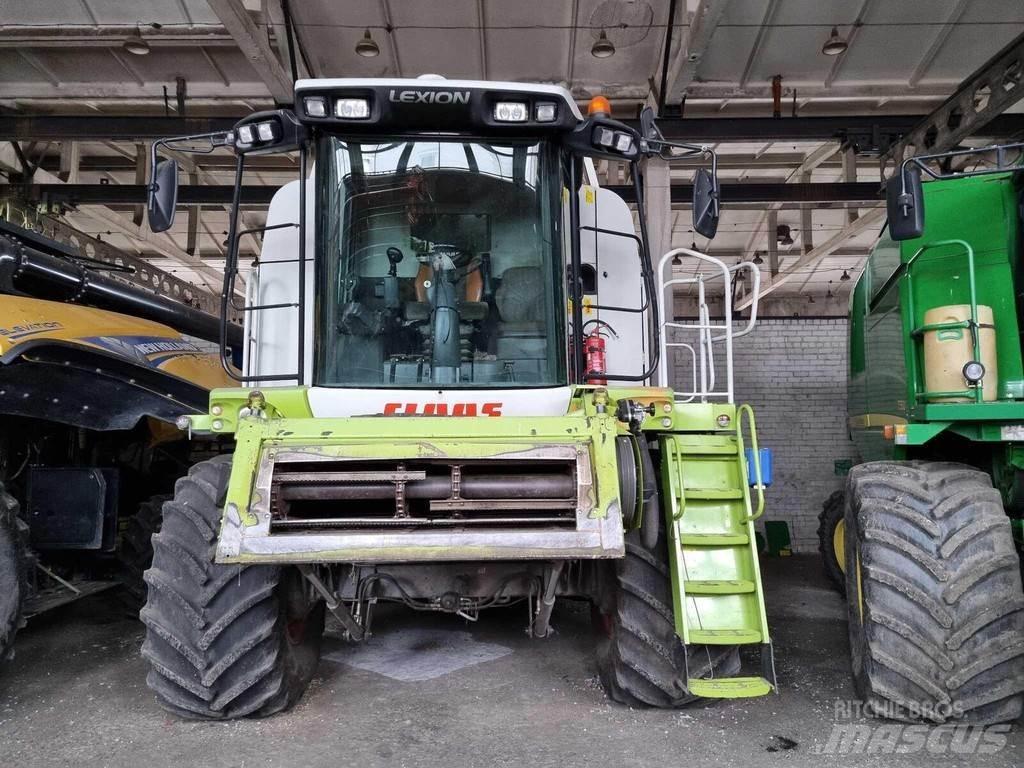 CLAAS Lexion 550 Mietitrebbiatrici