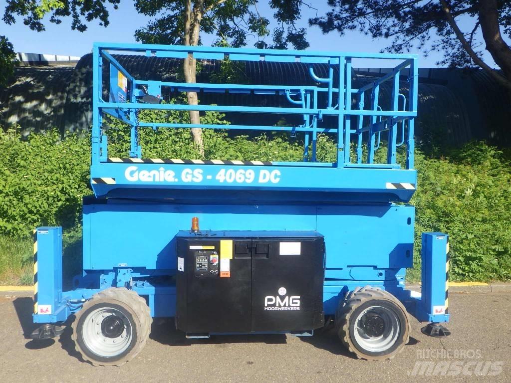 Genie GS4069DC Piattaforme a pantografo