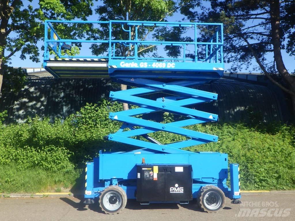 Genie GS4069DC Piattaforme a pantografo
