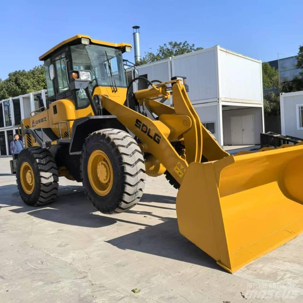 SDLG LG 936 L Pale gommate