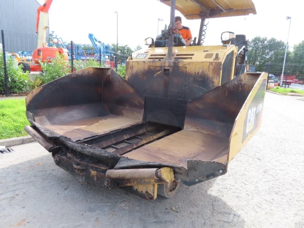 CAT AP 300 Finitrici