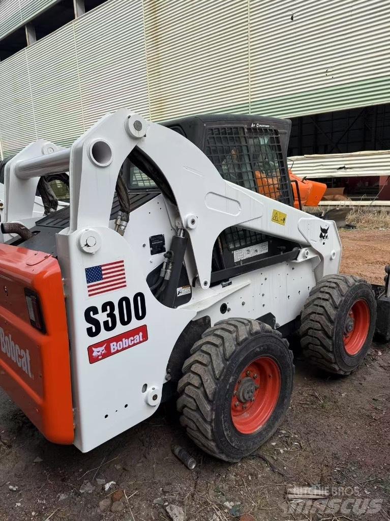 Bobcat S 300 Mini Pale Gommate