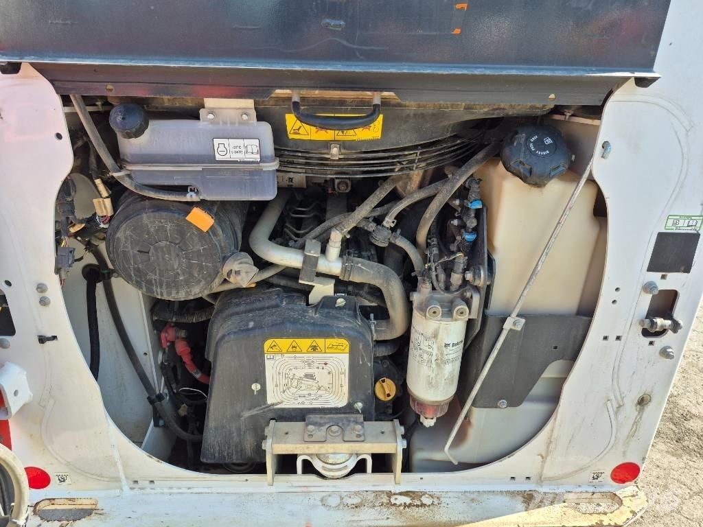 Bobcat T 64 Mini Pale Gommate