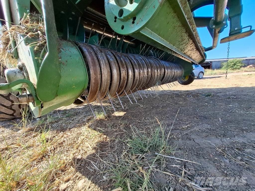 John Deere V461M Rotopresse
