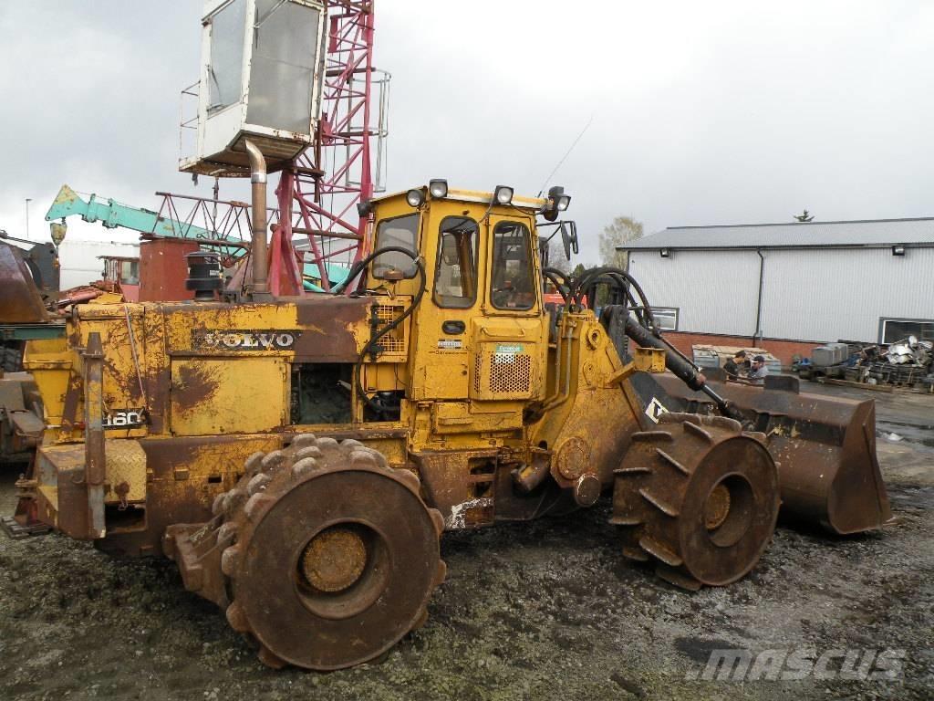 Volvo L160 COMPACTOR Pale gommate