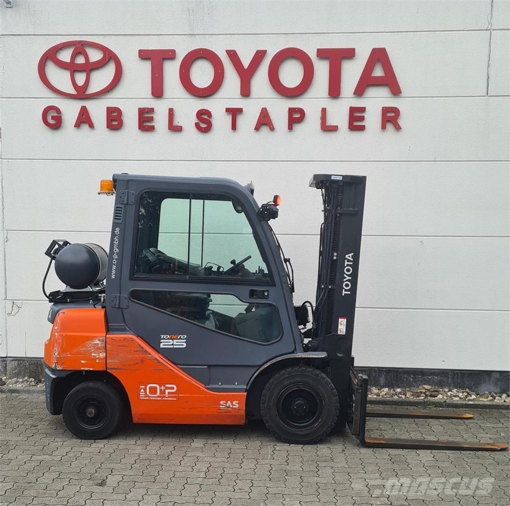 Toyota 02-8FGF25 Carrelli elevatori GPL