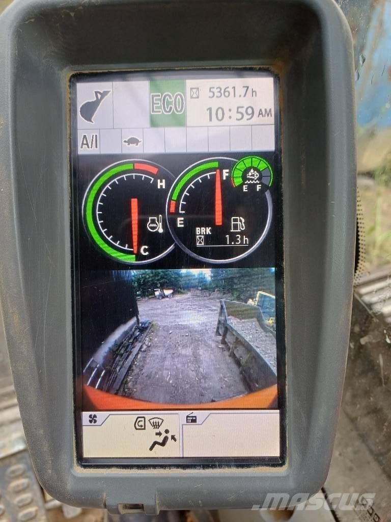 Hitachi ZX 135 US-6 Escavatori cingolati