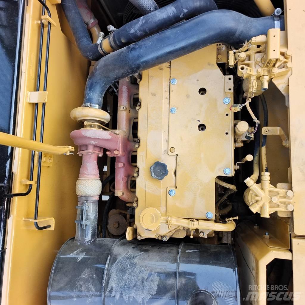 CAT 320D Escavatori cingolati