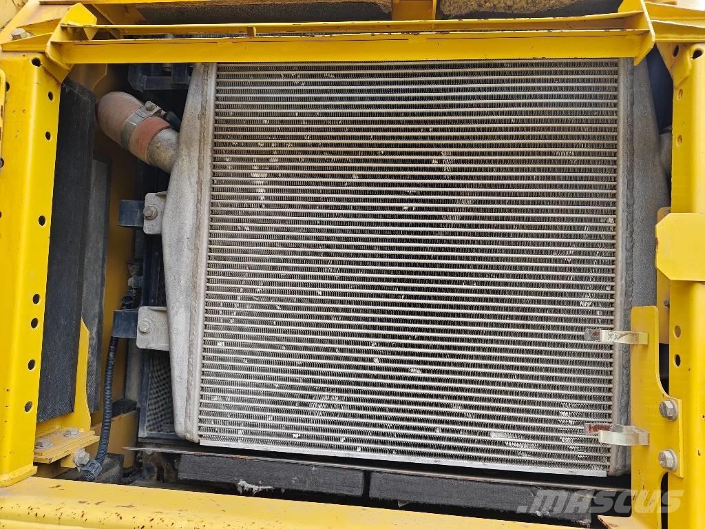Komatsu PC 450-8 Escavatori cingolati