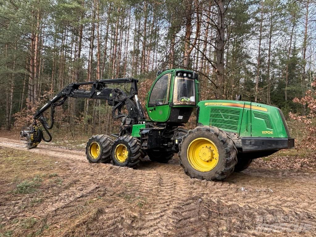 John Deere 1170 E Abbattitrici, Disboscatrici