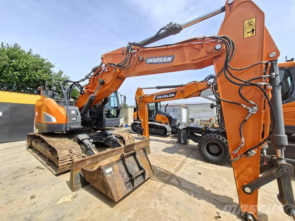 Doosan DX 235 LCR-5 Escavatori cingolati