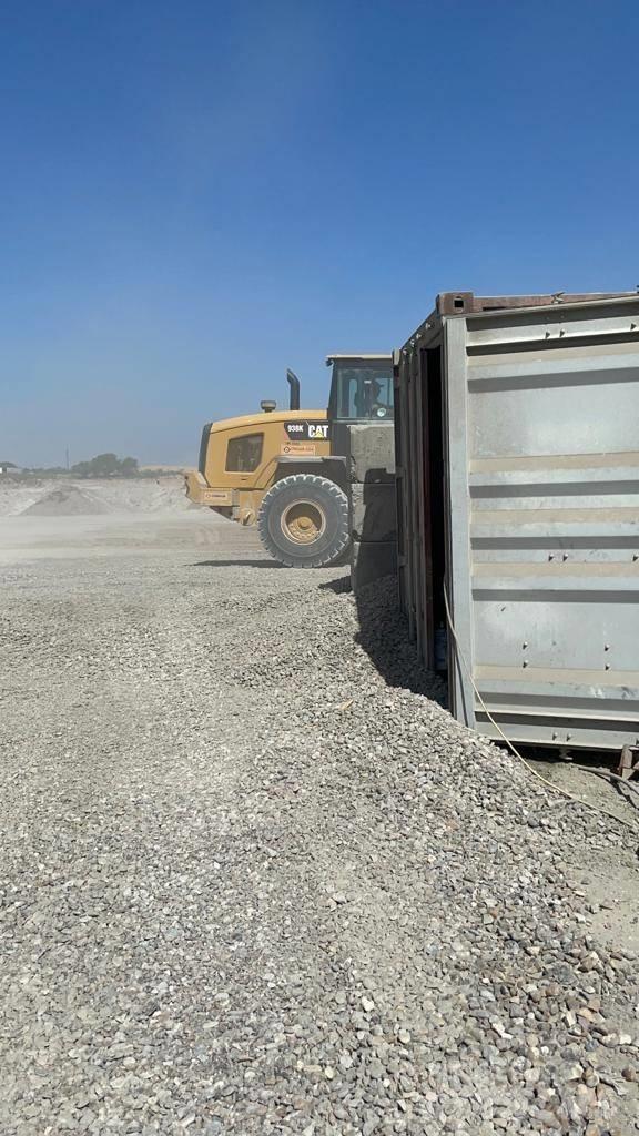 CAT 938 K Pale gommate