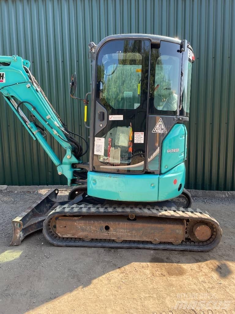 Kobelco SK 28 Miniescavatori