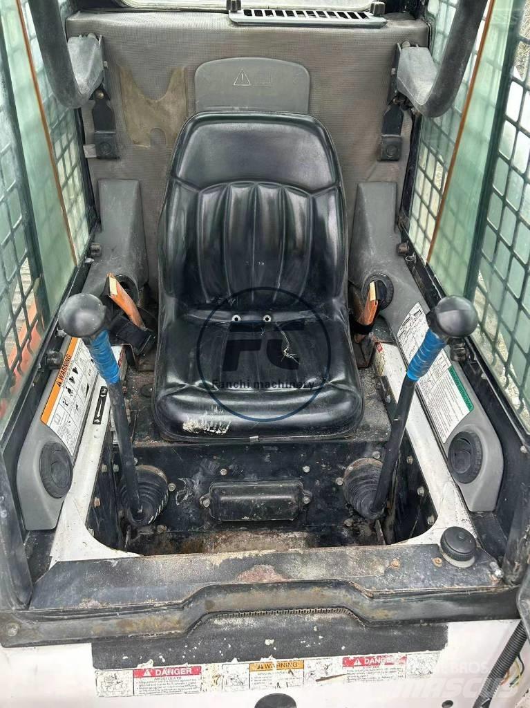 Bobcat S 330 Mini Pale Gommate