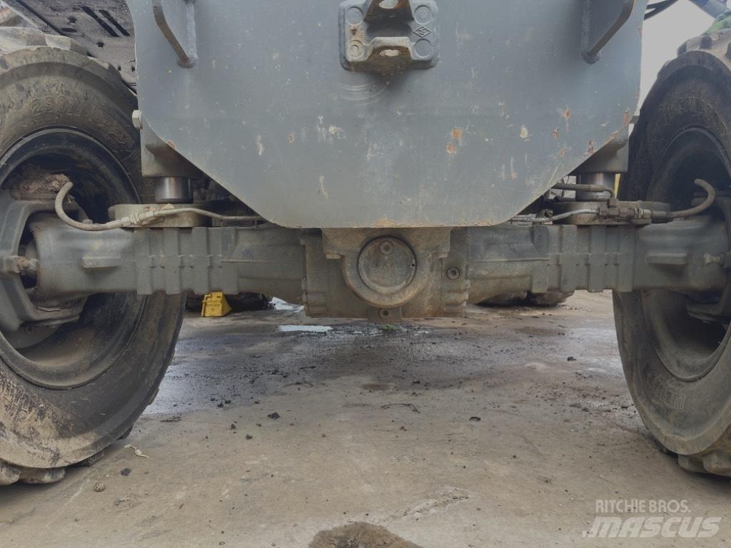 Liebherr A 910 Comp Assi