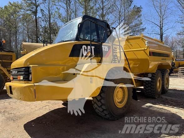 CAT 725 Autocisterne