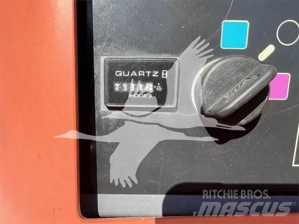 JLG 450AJ Piattaforme a braccio articolato