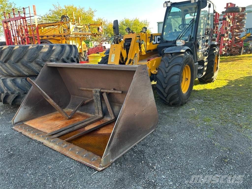 JCB 541-70 AGRIPRO Piattaforme a braccio telescopico