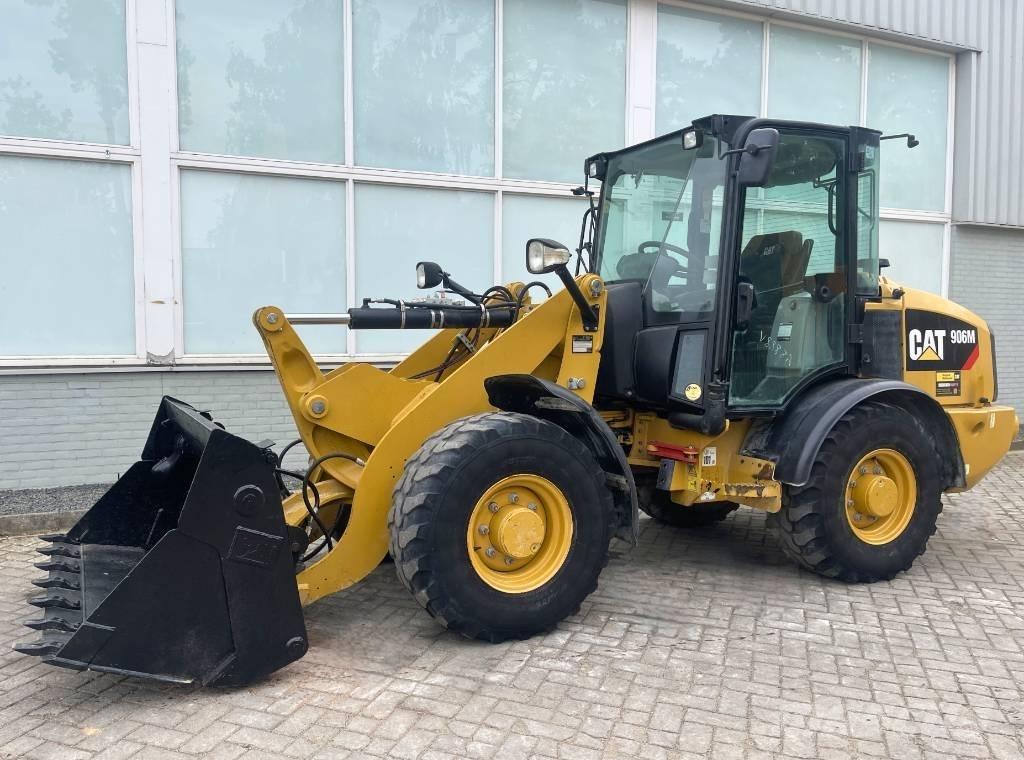 CAT 906 M   2018 Pale gommate