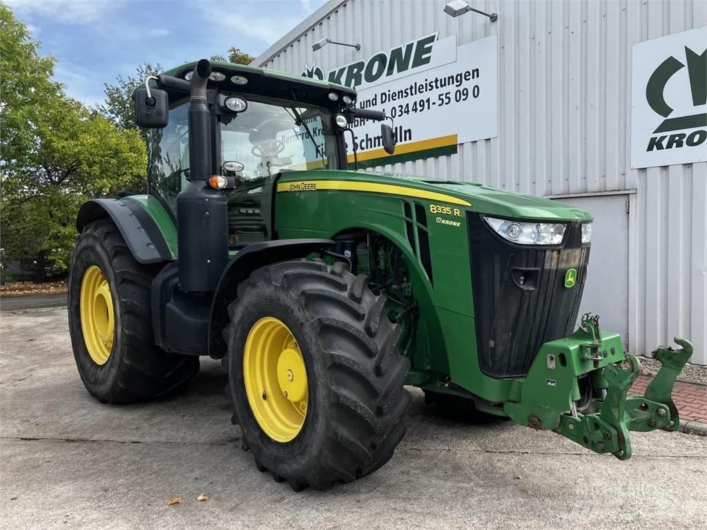 John Deere 8335R Trattori