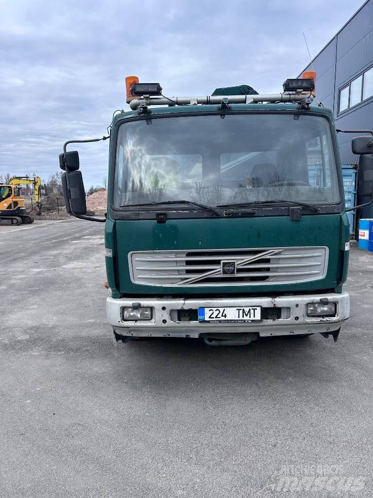 Volvo FL 6 Autocarro pianale / argano