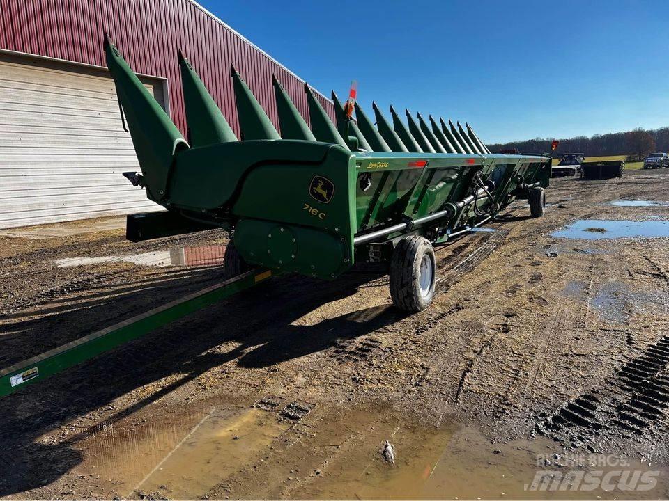John Deere 716c Testate per mietitrebbie