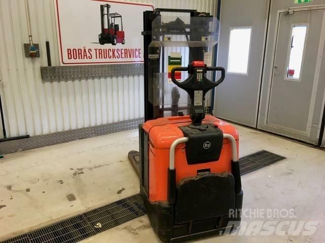 BT SPE 125 L Transpallet uomo a terra