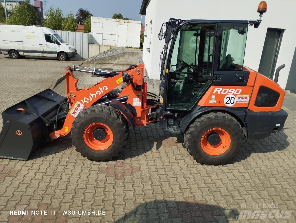 Kubota R090 Pale gommate