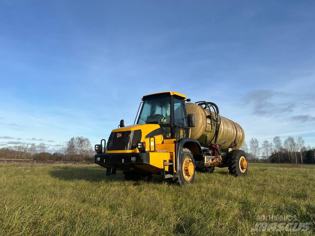 JCB 714 Spandiliquami