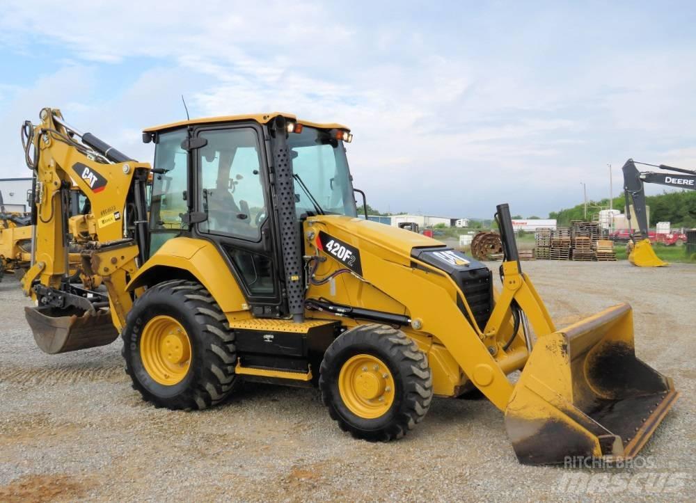 CAT 420F2 Terne