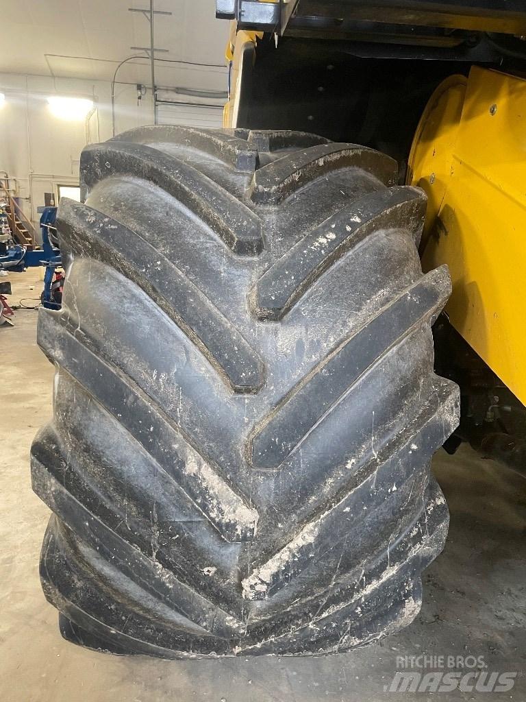 New Holland CX7.80 Mietitrebbiatrici