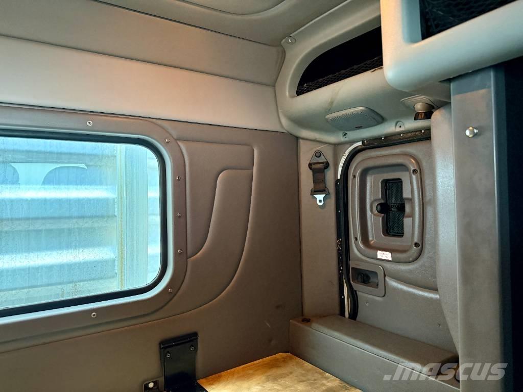 Peterbilt 388 Motrici e Trattori Stradali