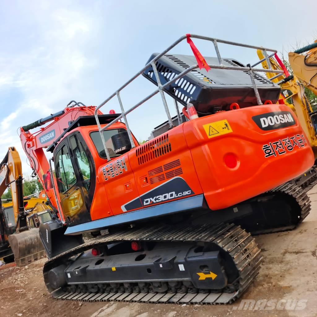Doosan DX 300 LC Escavatori cingolati