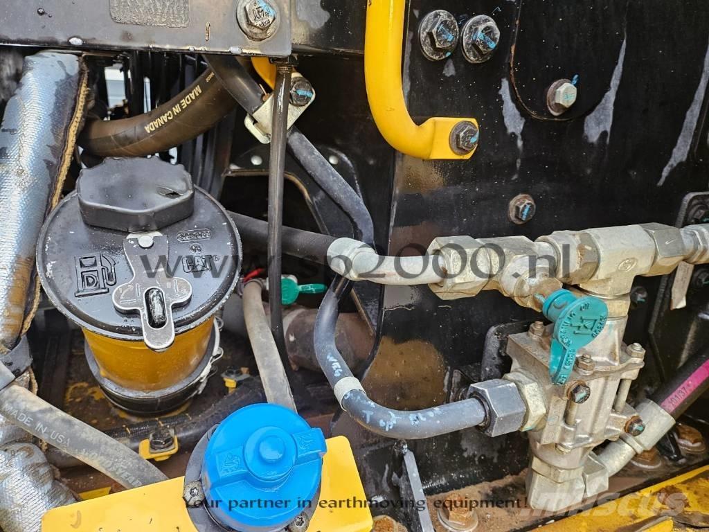 CAT 950M Pale gommate