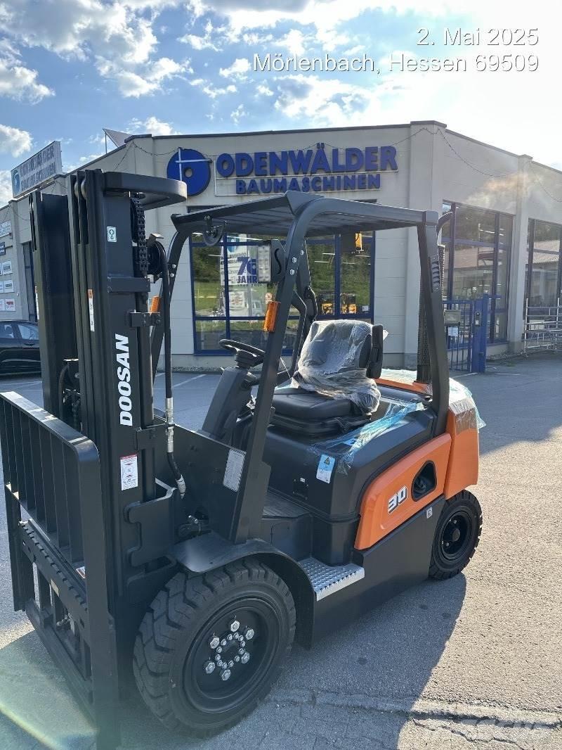 Doosan D30NXP Carrelli elevatori diesel