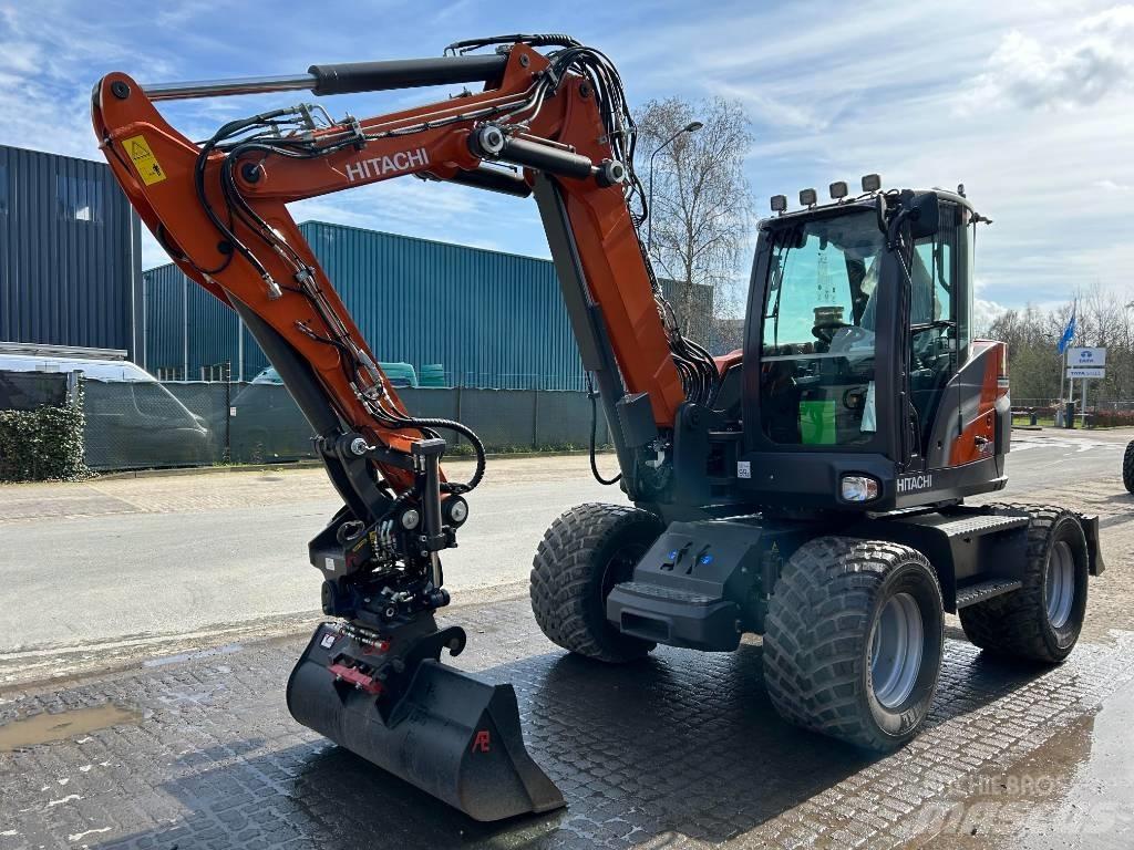 Hitachi ZX95W Escavatori gommati