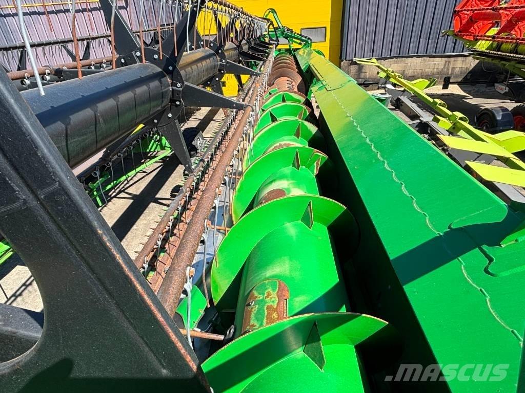 John Deere S 690 i Mietitrebbiatrici