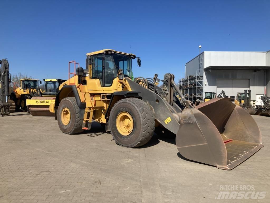 Volvo L 150 H Pale gommate
