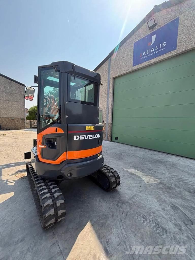 Doosan DX27Z-7 Miniescavatori