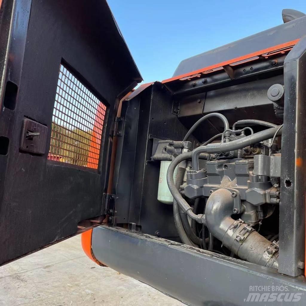 Hitachi ZX200 Escavatori cingolati