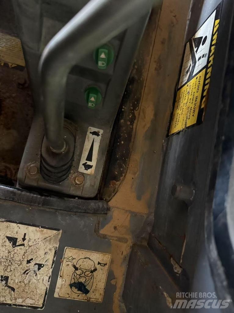 Takeuchi TL150 Pale cingolate