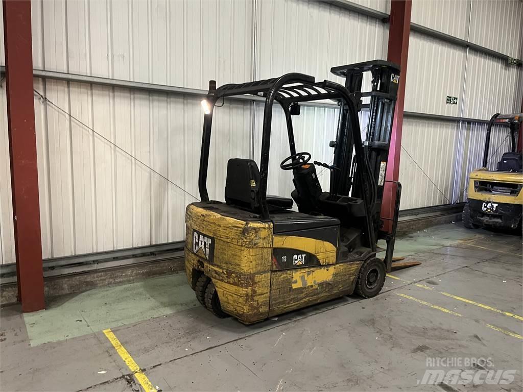 CAT EP18NT Carrelli elevatori elettrici