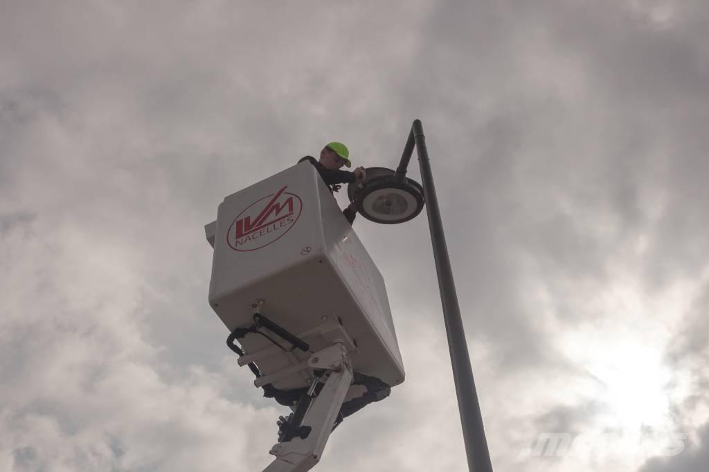 Iveco IS35SI2AA Piattaforme autocarrate