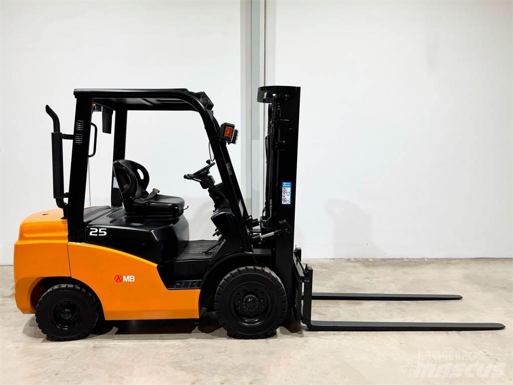  CPCD25T8 S4S Carrelli elevatori diesel