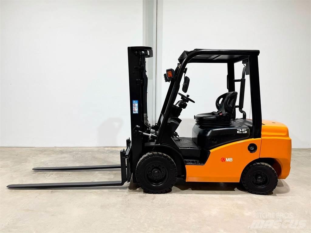  CPCD25T8 S4S Carrelli elevatori diesel