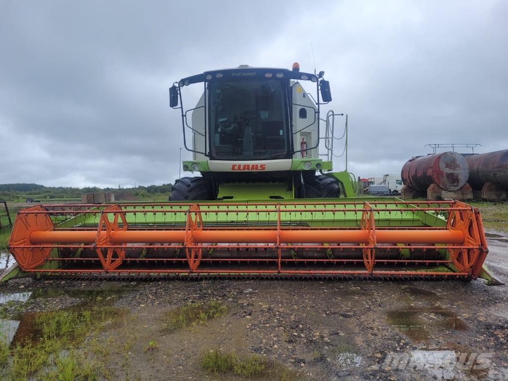 CLAAS Tucano 480 Mietitrebbiatrici