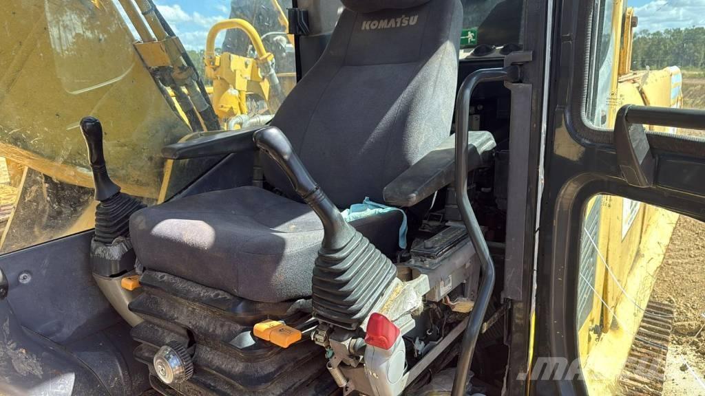 Komatsu 2012 Gru cingolate